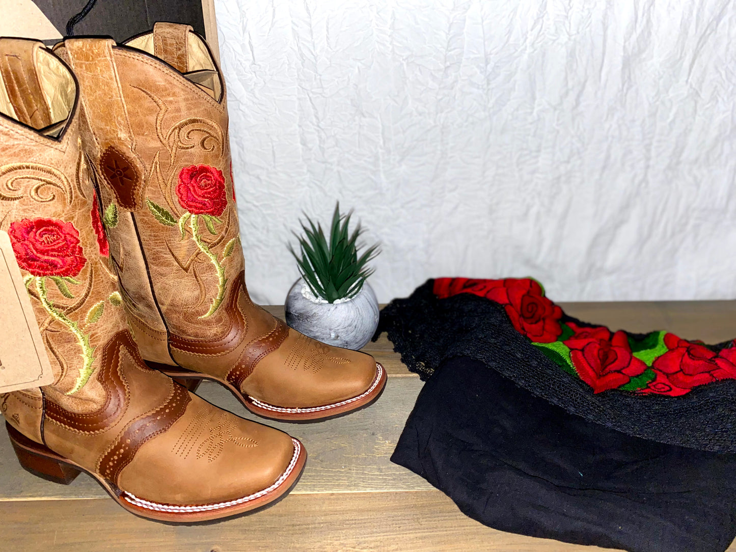 Red Rose Women's Boots